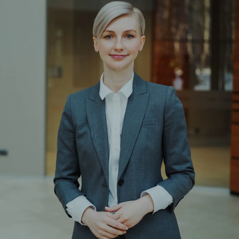 Dr Eleanor Whitfield, PhD in Molecular Biology, University of Oxford